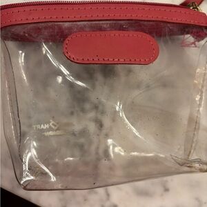 Jon Hart clear airport chica
No stamping